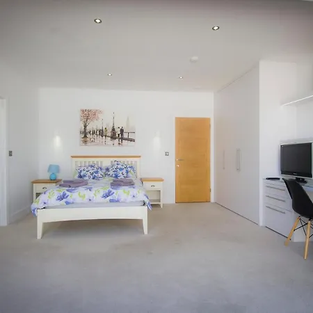 Allen Ridge Hythe  Exterior photo